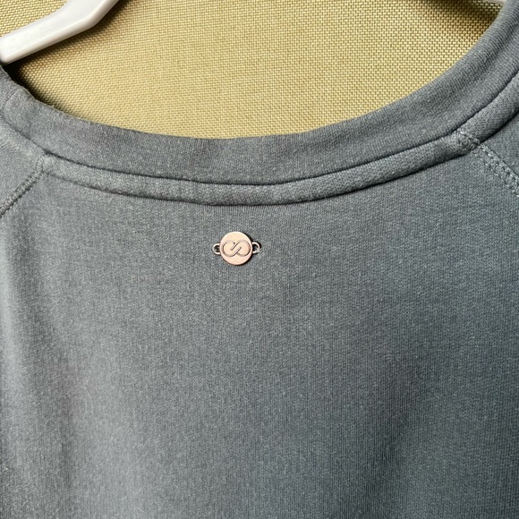 CALIA by Carrie Underwood Gradient Crewneck Sweatshirt with Zippers - Size Small - Picture 4 of 8